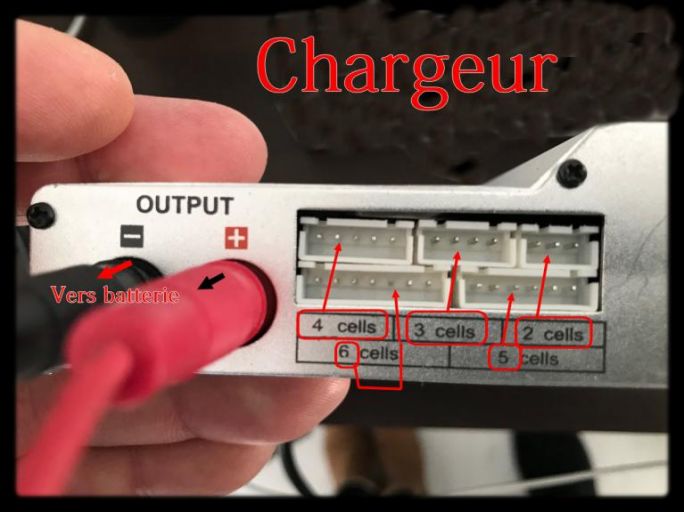 Étape 2 : les branchements du chargeur (photo 1)