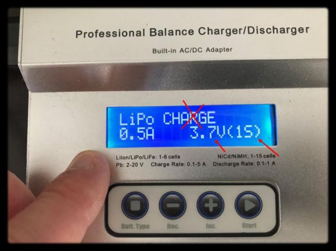 Étape 4 : lire ce qui est écrit sur la batterie (photo 2)